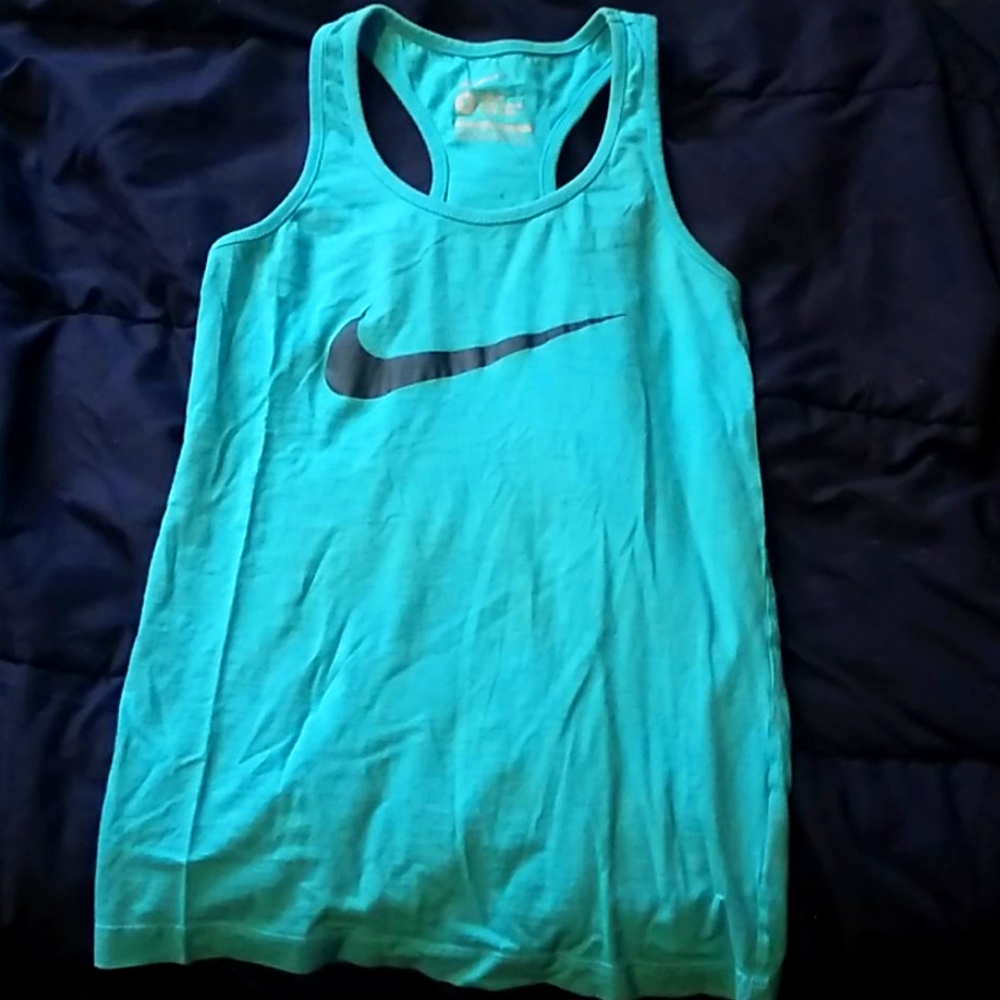 Nike small tank top